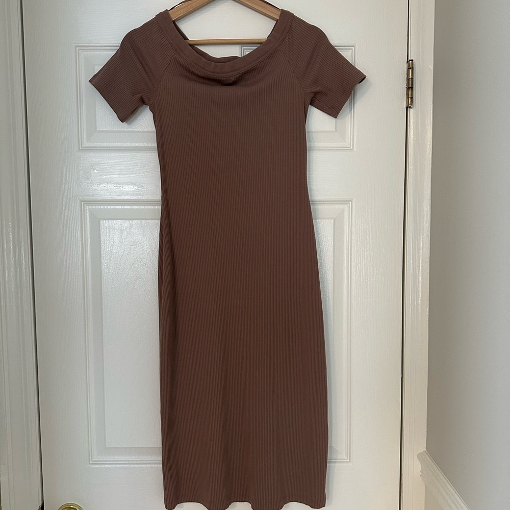 Fitted Light Brown Ribbed Dress - Picture 2 of 4